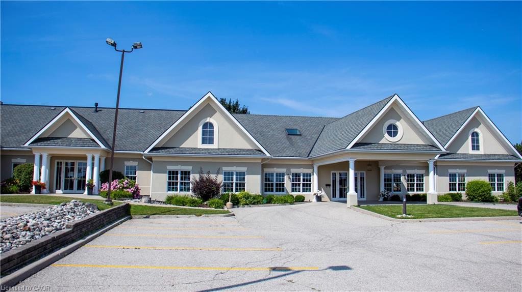617 King Street N, Waterloo ON N2V 2N3