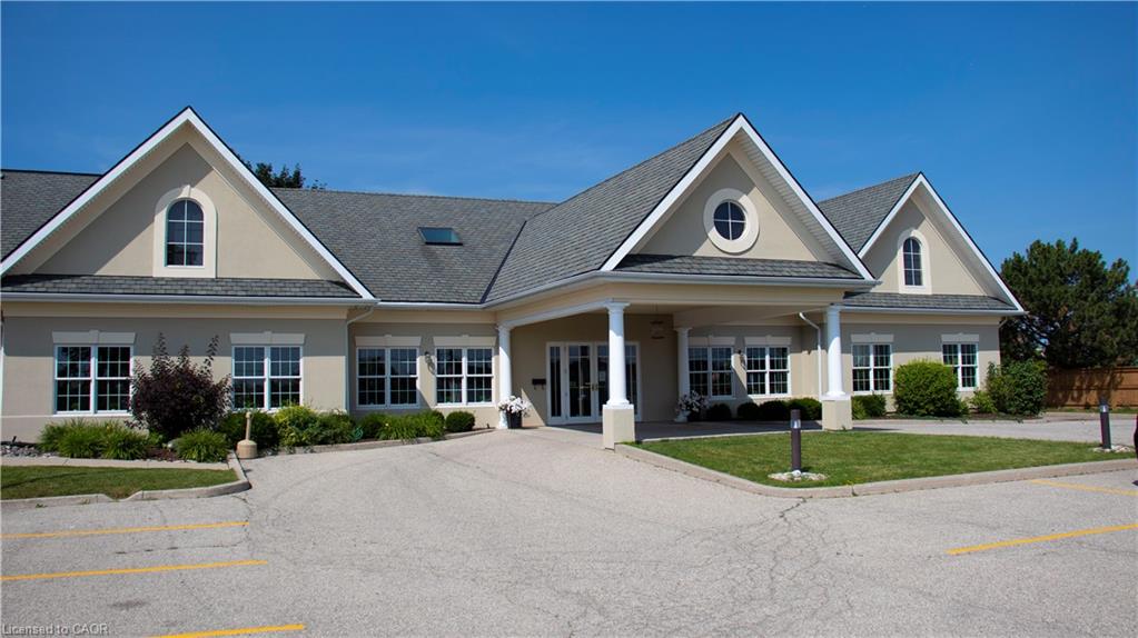 617 King Street N, Waterloo ON N2V 2N3