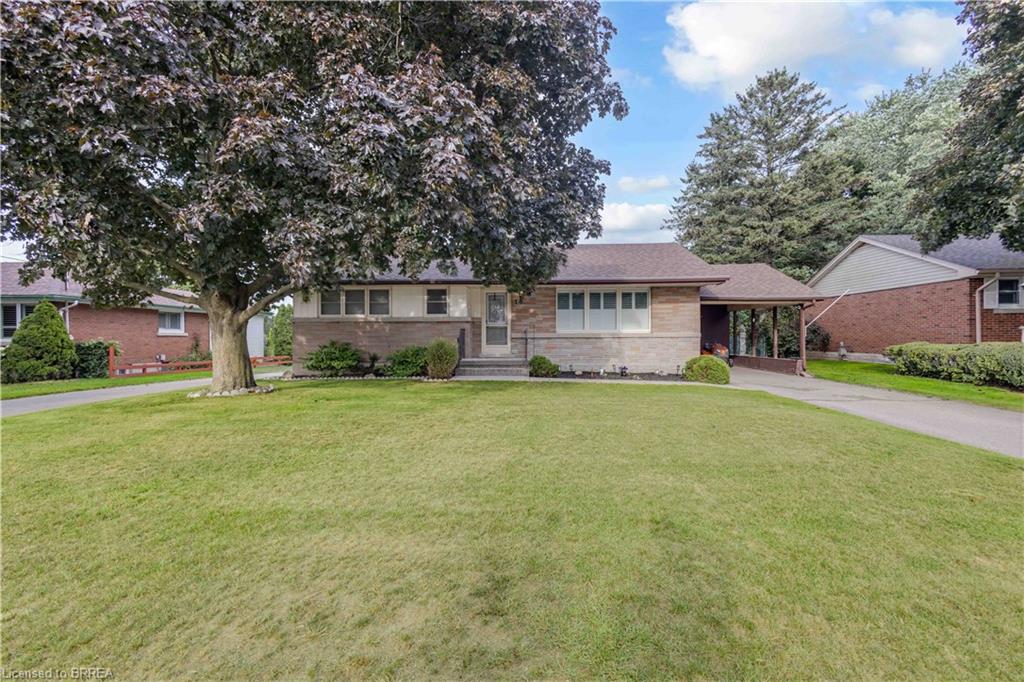 18 Kingsmount Crescent, Brantford ON N3T 0L2
