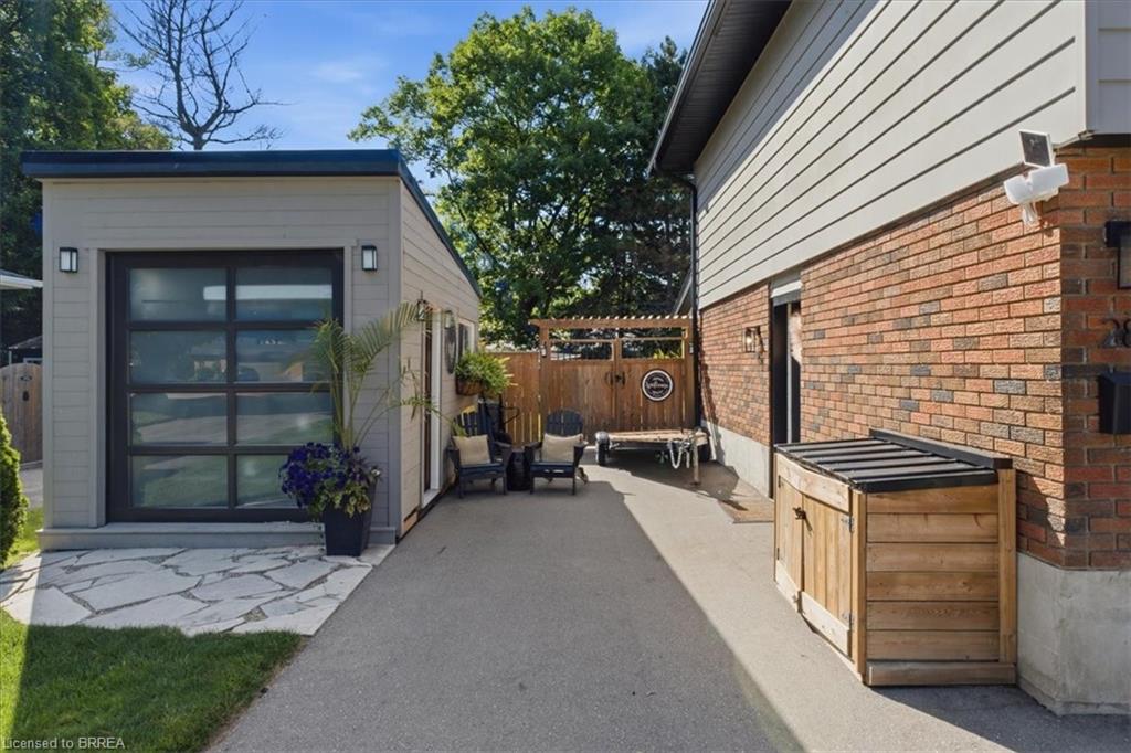 28 Riverview Terrace, Paris ON N3L 2P4