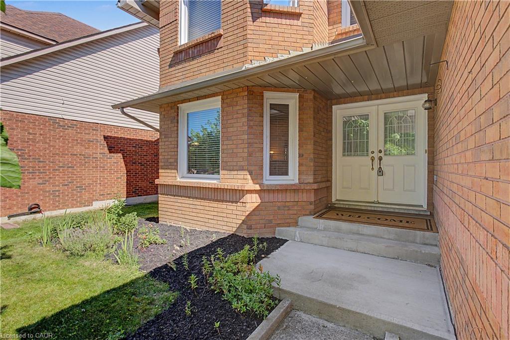 194 Glenvalley Drive, Cambridge ON N1T 1R2