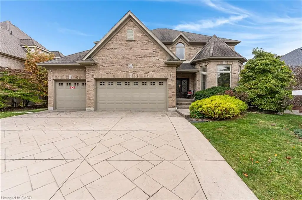 213 Deer Ridge Drive, Kitchener ON N2P 2K5
