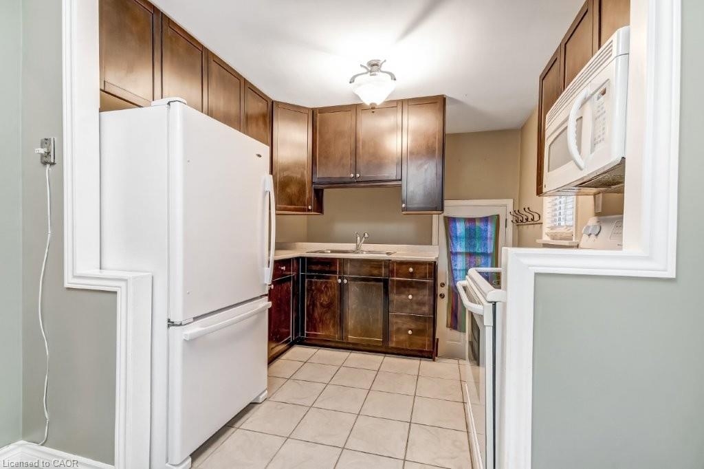 74 Scrimger Avenue, Cambridge ON N1R 4W3