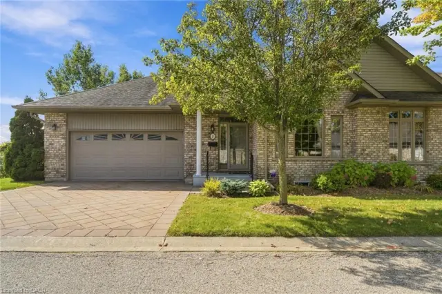 9-500 Lakeview Drive, Woodstock ON N4T 1W4