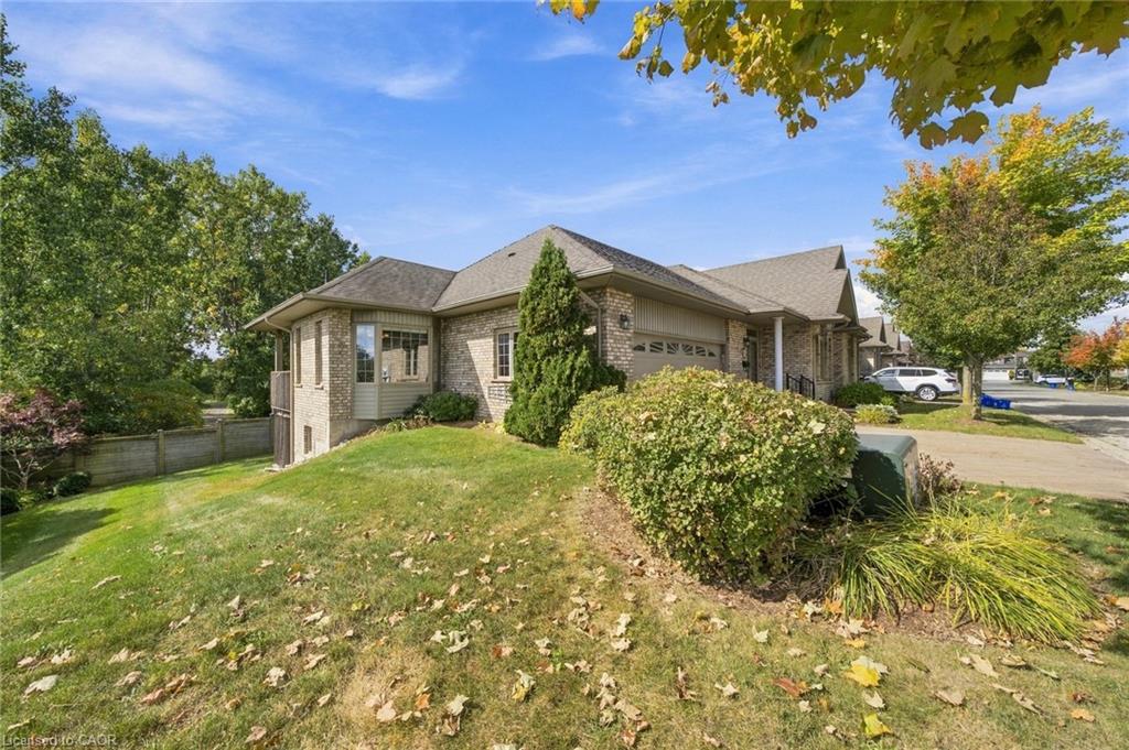 9-500 Lakeview Drive, Woodstock ON N4T 1W4