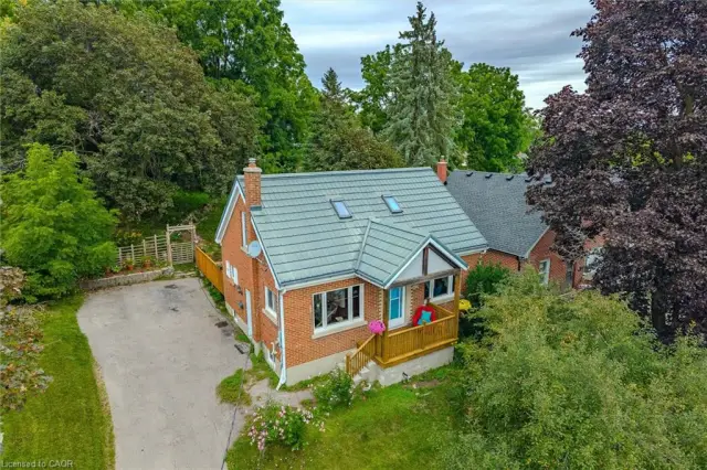 194 Grove Street, Guelph ON N1E 2W7