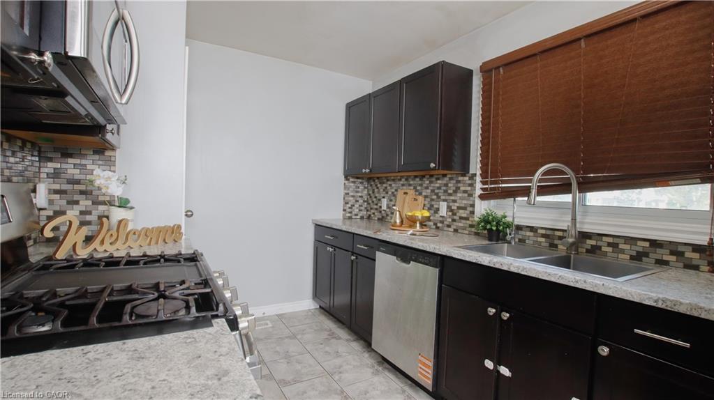 18 Clearview Drive, Cambridge ON N1S 1B2