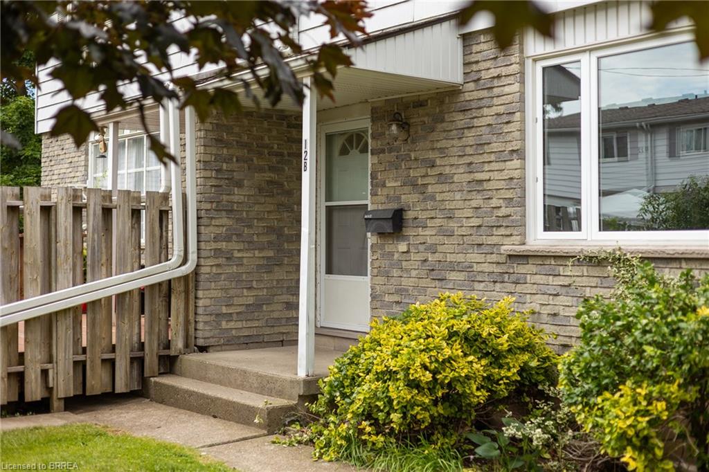 12B-18 Oakhill Drive, Brantford ON N3T 0J2