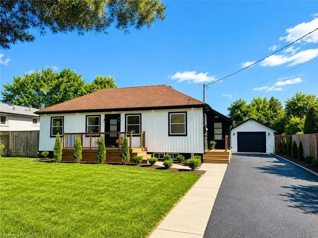 92 Fairview Drive, Brantford ON N3R 2W9
