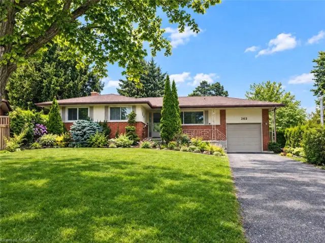 262 Carlaw Place, Waterloo ON N2J 3Y9