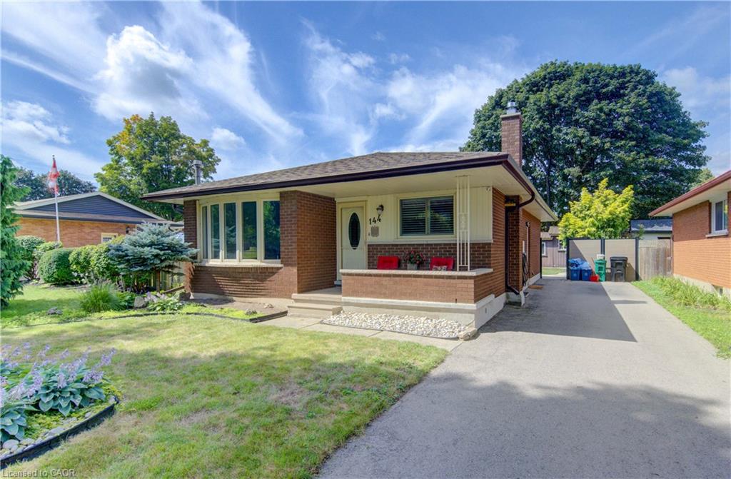 144 Holborn Drive, Kitchener ON M2A 2E5