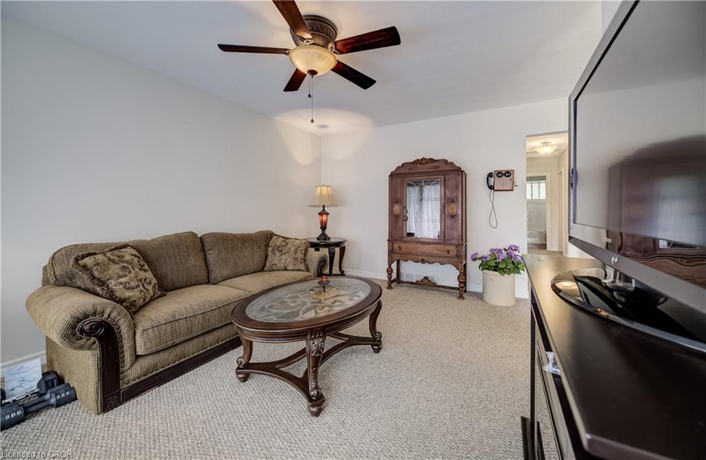 144 Holborn Drive, Kitchener ON M2A 2E5