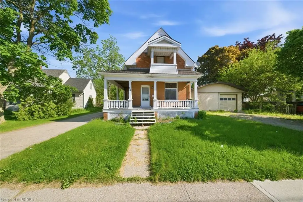816 Colborne Street E, Brantford ON N3S 3S4