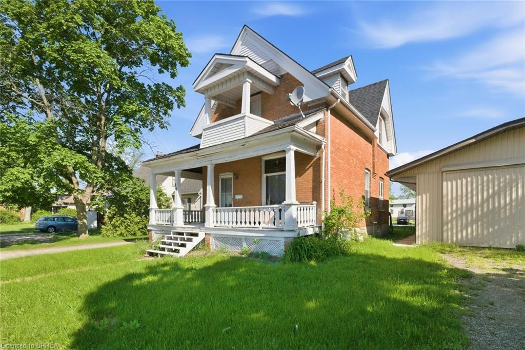 816 Colborne Street E, Brantford ON N3S 3S4
