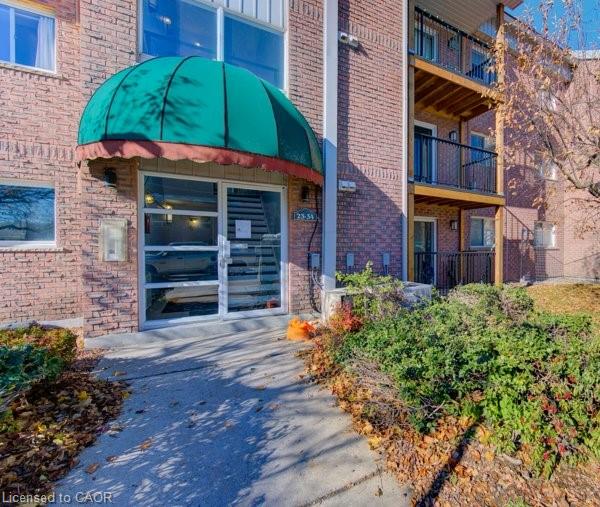 27-3085 Kingsway Drive, Kitchener ON N2C 2P1