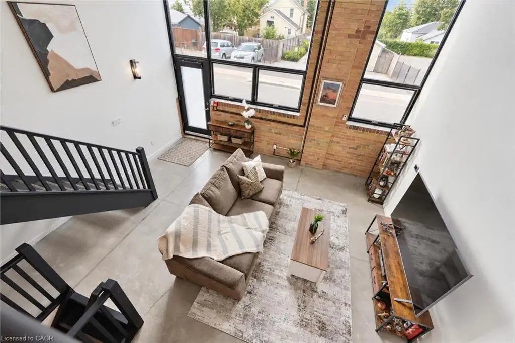 103-85 Spruce Street, Cambridge ON N1R 4K4