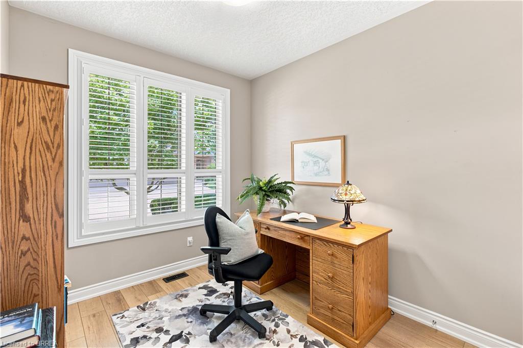 4-30 Cedar Street, Paris ON N3L 0A1