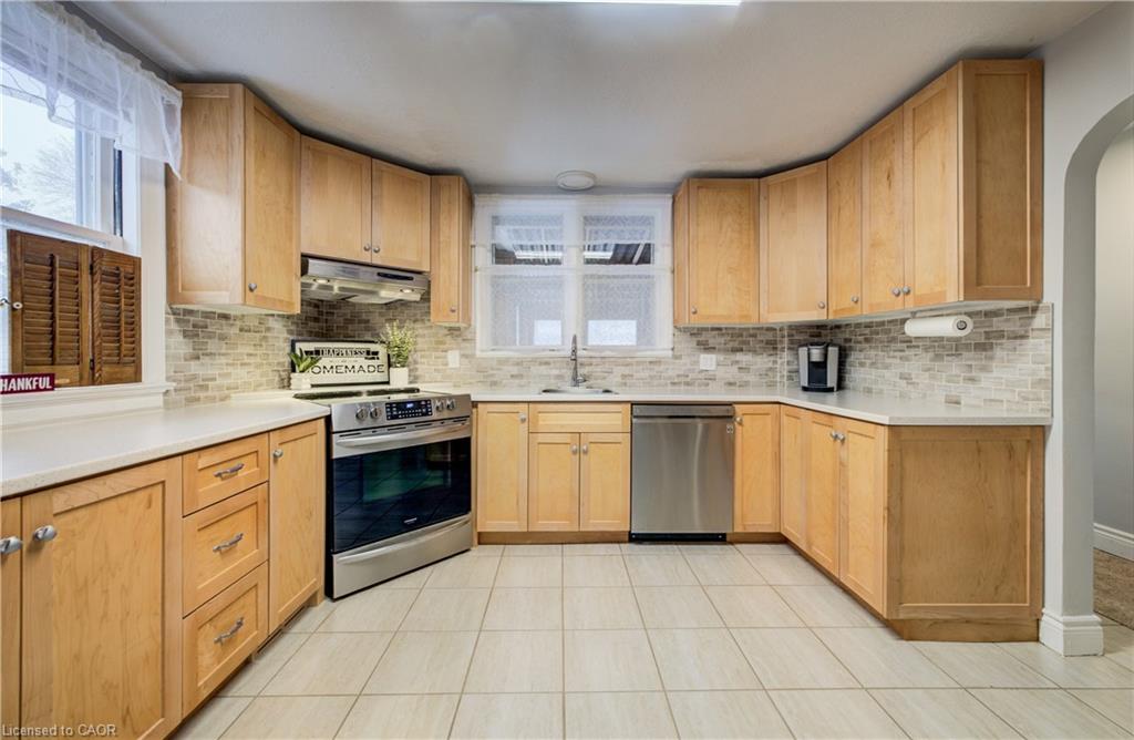 76 Brentwood Avenue, Kitchener ON N2H 2C8