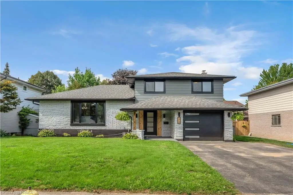 34 Sky Acres Drive, Brantford ON N3R 1P3