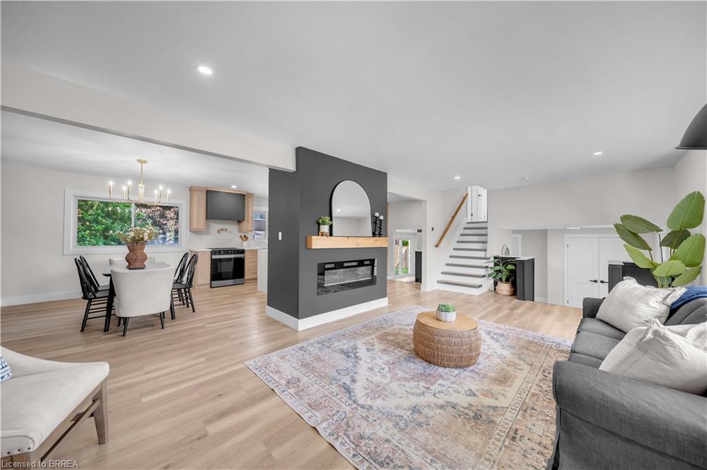34 Sky Acres Drive, Brantford ON N3R 1P3