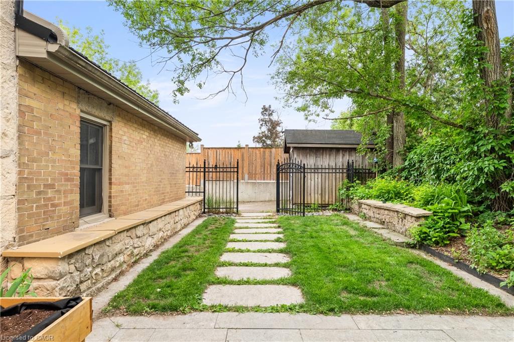 19 London Road E, Guelph ON N1H 2B2