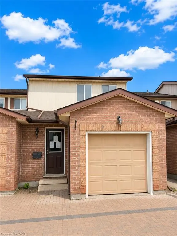2-25 Valleyview Road, Kitchener ON N2E 1L5