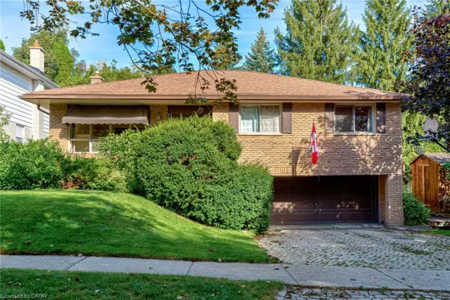 8 Bonnylyn Drive, Kitchener ON N2M 1S6