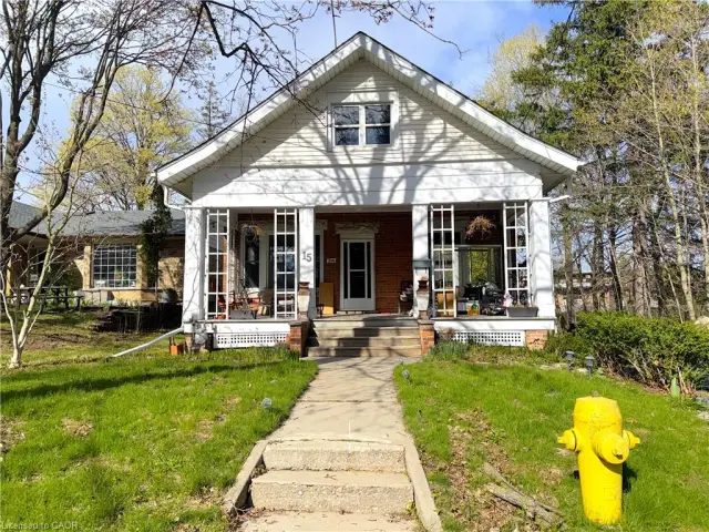 15 Humberstone Avenue, Brantford ON N3S 7A4
