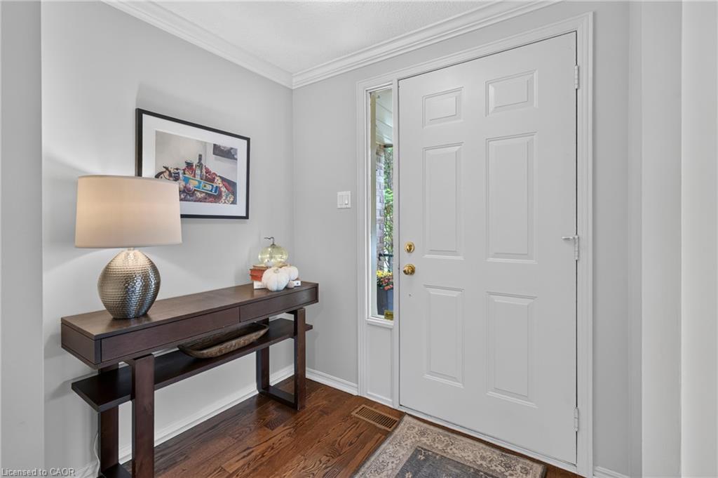 1-406 Craigleith Drive, Waterloo ON N2L 5T2