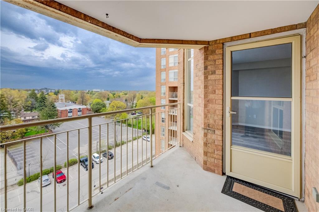 802-1414 King Street E, Kitchener ON N2G 4T8