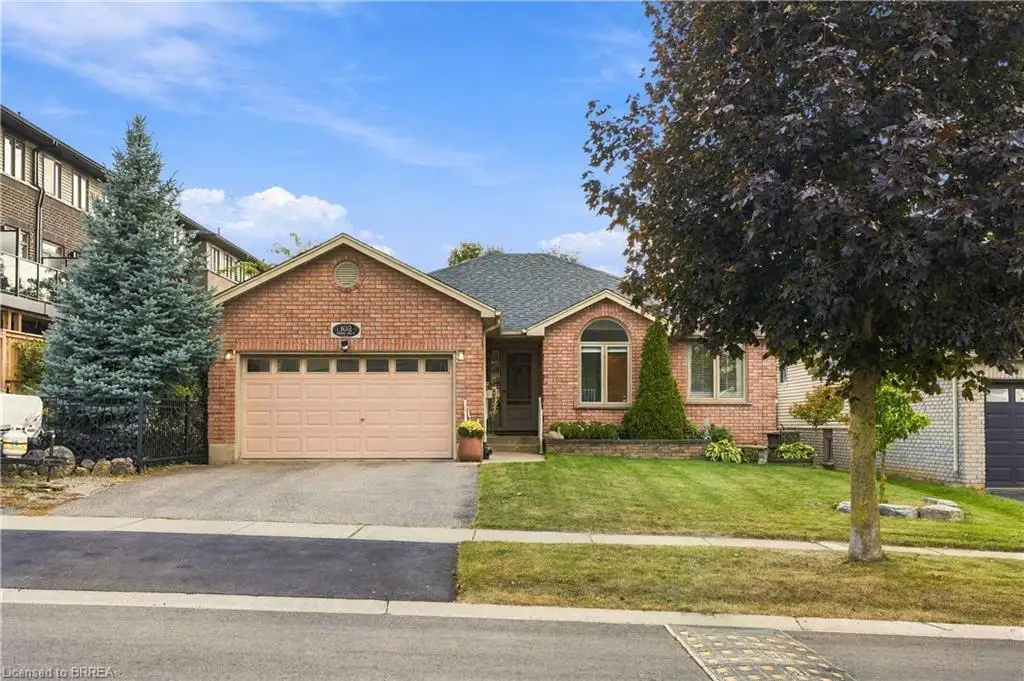 102 Court Drive, Brant County ON N3L 4G7
