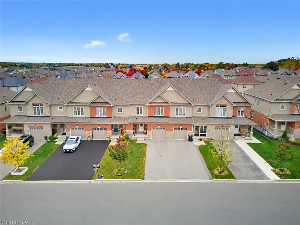 34 Freer Drive, Ayr ON N0B 1E0