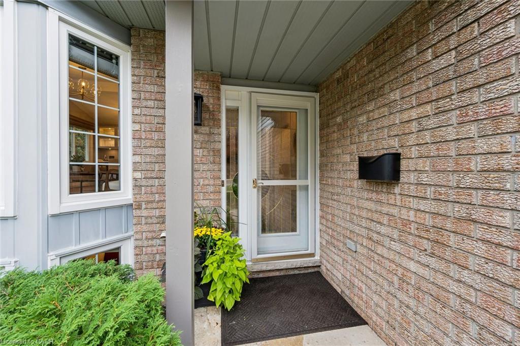 32 Thornhill Drive, Guelph ON N1H 8B6