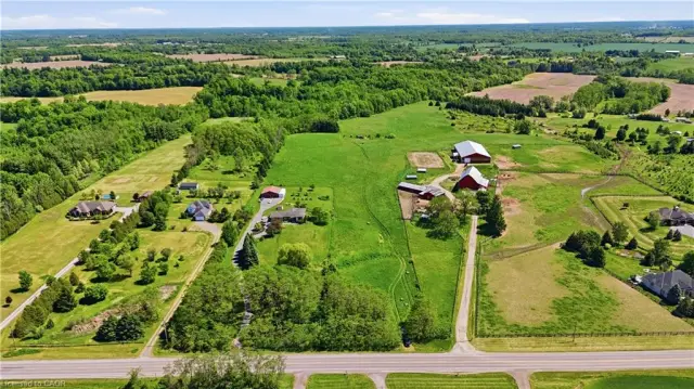 19 Baptist Church Road, Brantford ON N3T 5L4