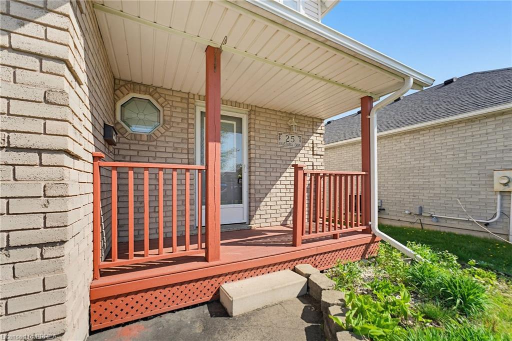 25 Anastasia Crescent, Brantford ON N3P 2A9