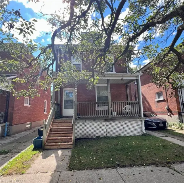 125 Marlborough Street, Brantford ON N3S 4S7