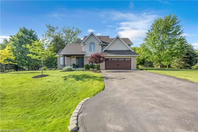 25 Brian Drive, Burford ON N0E 1A0