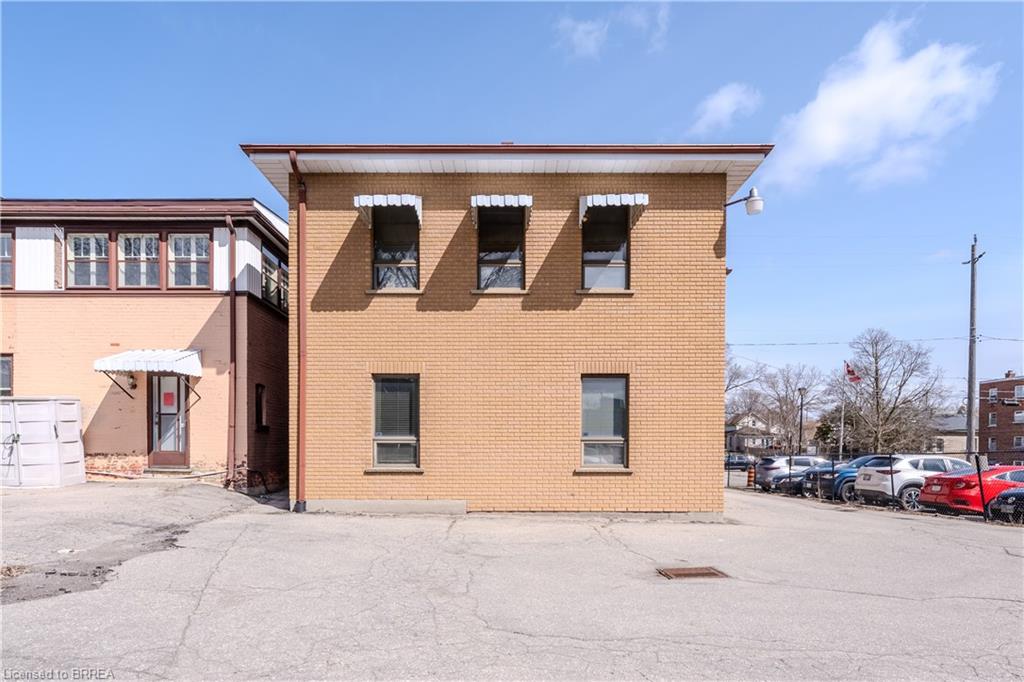 75 Chatham Street, Brantford ON N3T 2P2