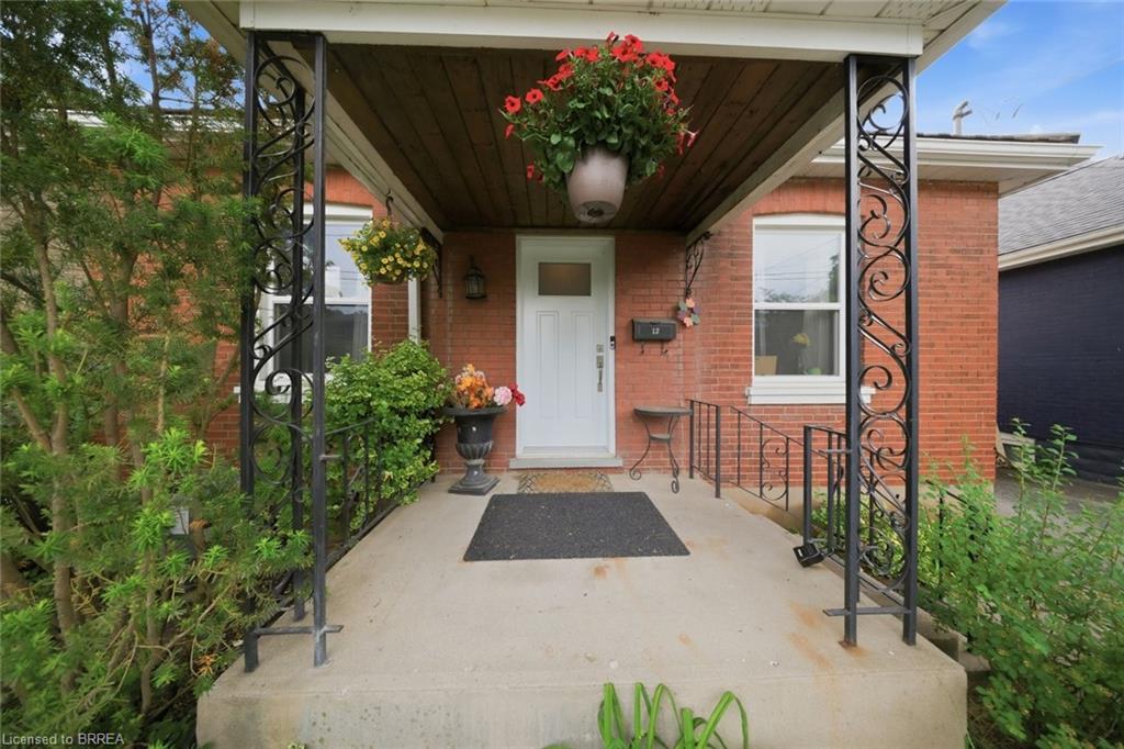 12 Brunswick Street, Brantford ON N3T 1E7