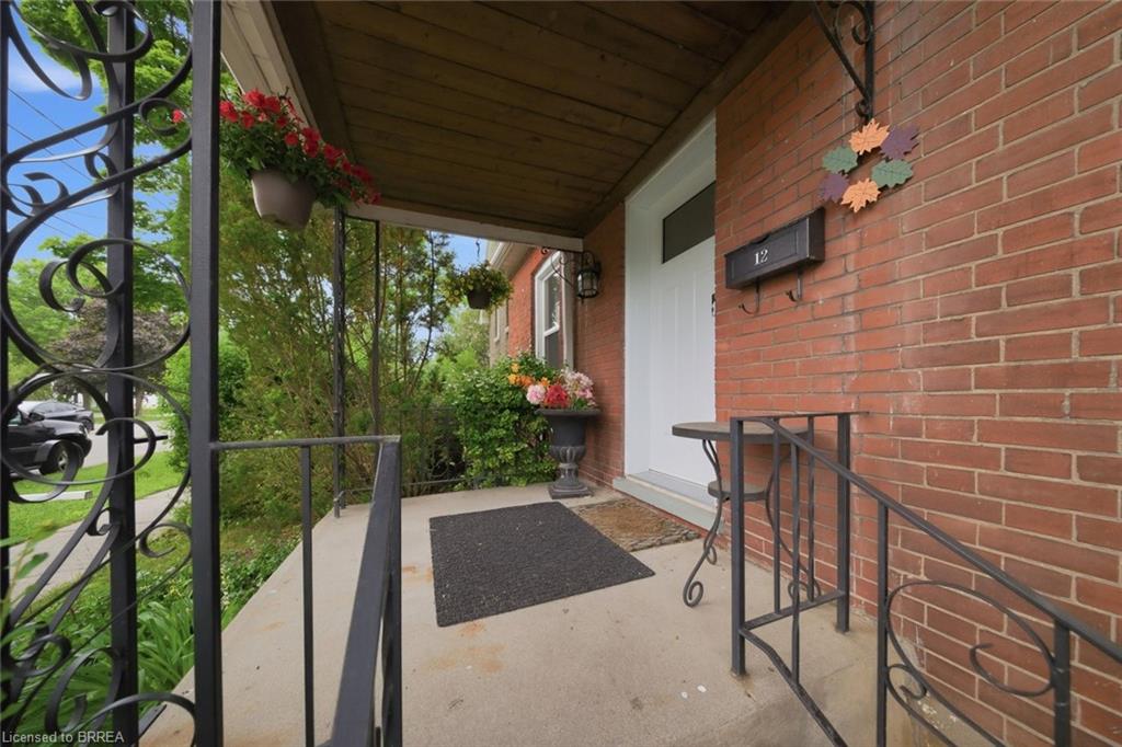 12 Brunswick Street, Brantford ON N3T 1E7