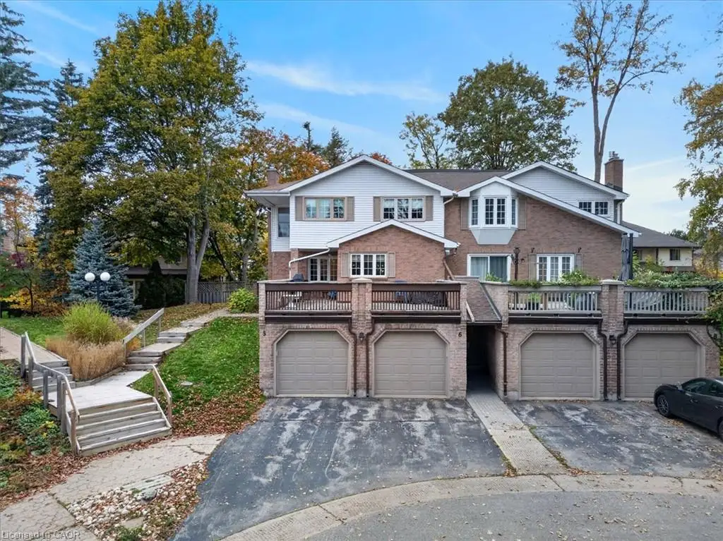 6-250 Kingswood Drive, Kitchener ON N2E 2K2