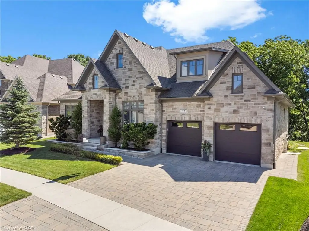 44 Pioneer Ridge Drive, Kitchener ON N2P 0G6