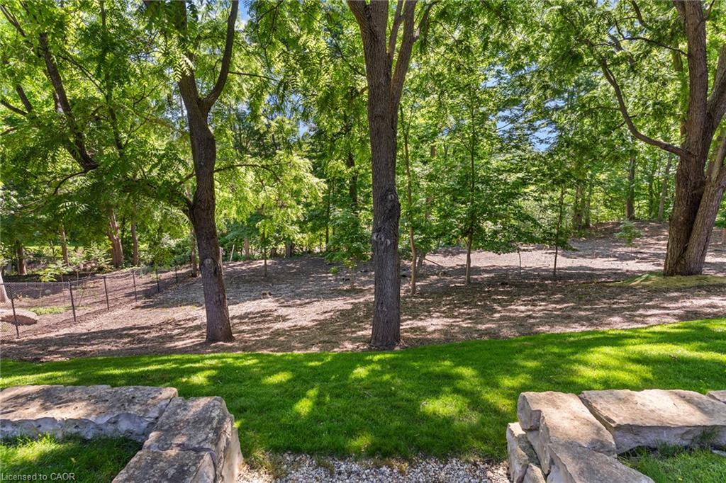 44 Pioneer Ridge Drive, Kitchener ON N2P 0G6