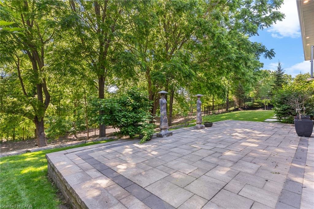 44 Pioneer Ridge Drive, Kitchener ON N2P 0G6