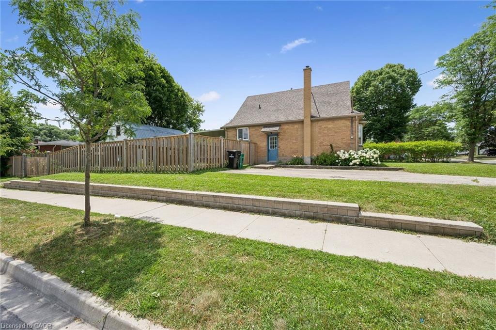 129 Florence Avenue, Kitchener ON N2A 2L1