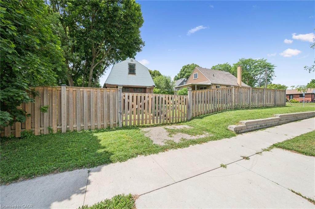 129 Florence Avenue, Kitchener ON N2A 2L1