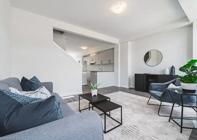 171-155 Equestrian Way, Cambridge ON N3E 0E8