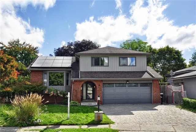 6 Cricket Hollow, Kitchener ON N2N 1L6
