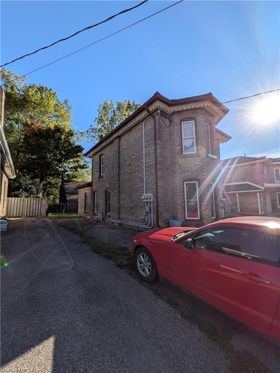 43 Port Street, Brantford ON N3S 1Y3