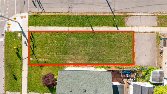 129 Erie Avenue, Brantford ON N3S 2G3